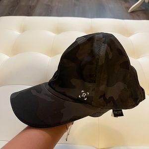 Lululemon hat